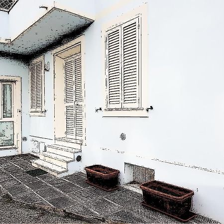La Chicca Apartment Pisa Bagian luar foto